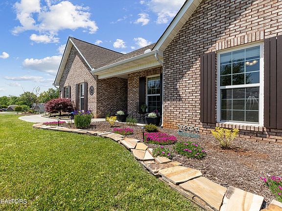 3rd image of 2102 Griffitts Mill Cir