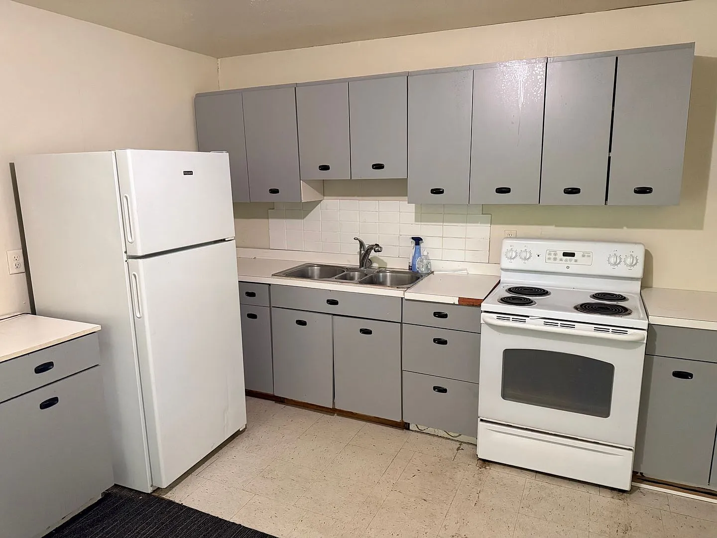 1724 Roselawn Ave. — Photo 4
