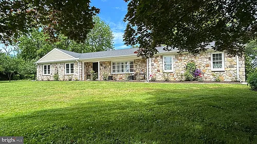 541 Cheyney Rd Photo 1