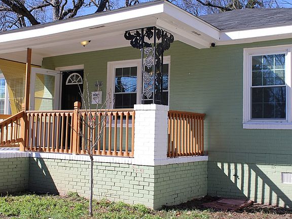 4th image of 2829 Hood St