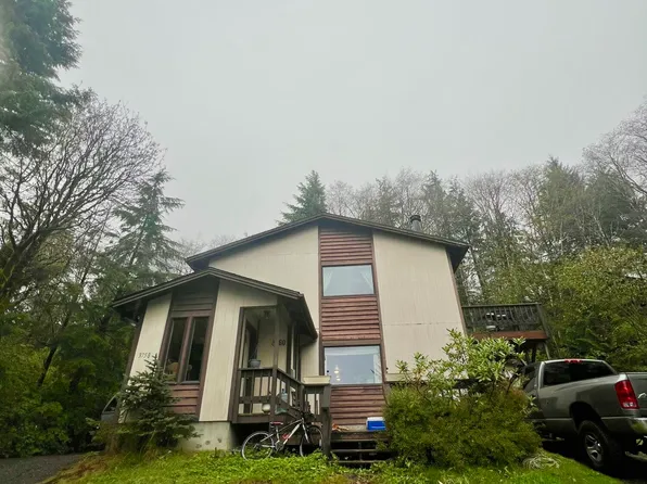 3758 Denali Ave, Ketchikan, AK 99901