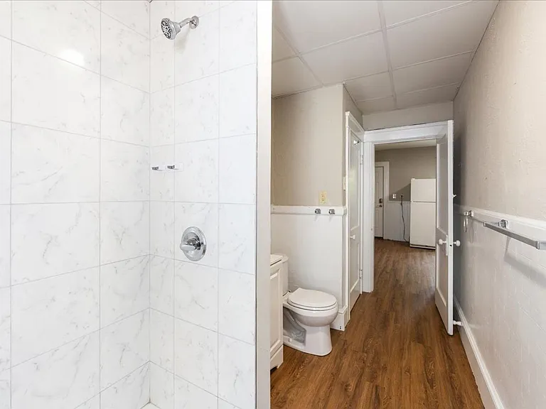 425 Wood Ave #427 — Photo 15