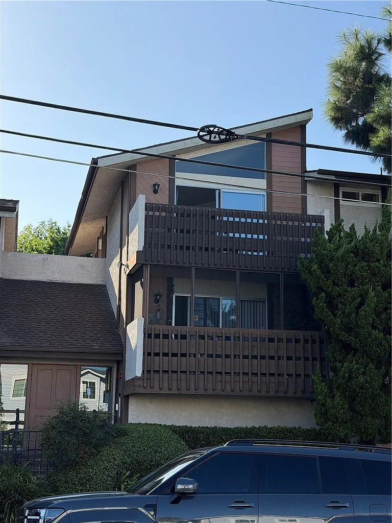 2 bed, 1082 sqft, $2,800 — Photo 2
