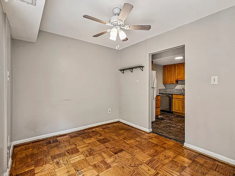 8614 Manchester Rd #6 — Photo 5