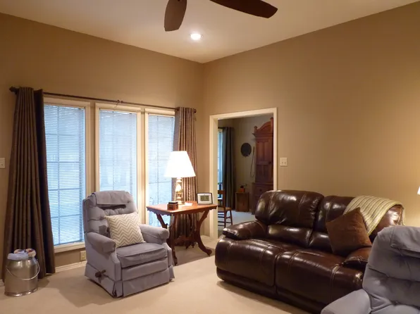 4001 Old Mills Run, Nacogdoches, TX 75965