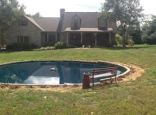 2290 Switzer Rd, Frankfort, KY 40601