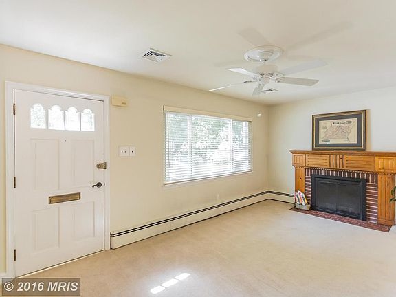 2nd image of 10902 Warwick Ave