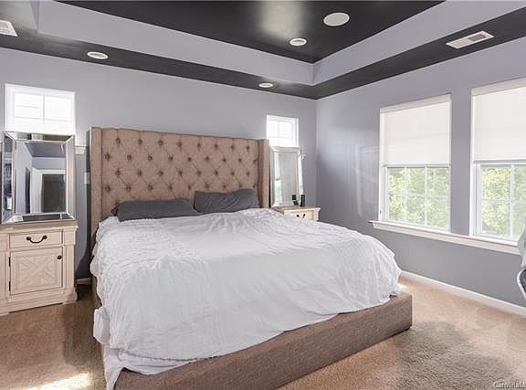 4th image of 9518 Glenburn Ln