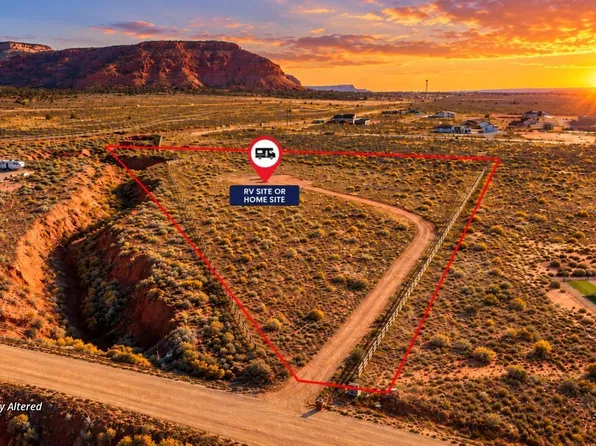 1555 S Lost Springs Dr, Kanab, UT 84741