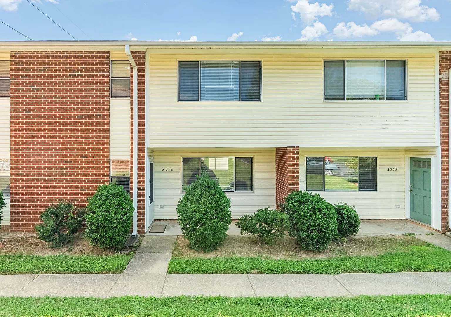**Move in Special** 3 Bedroom Townhouse Across from NCSU Centennial Campus! Available Now — Photo 1