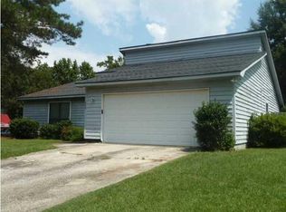 1777 Banbury Rd, Charleston, SC 29414