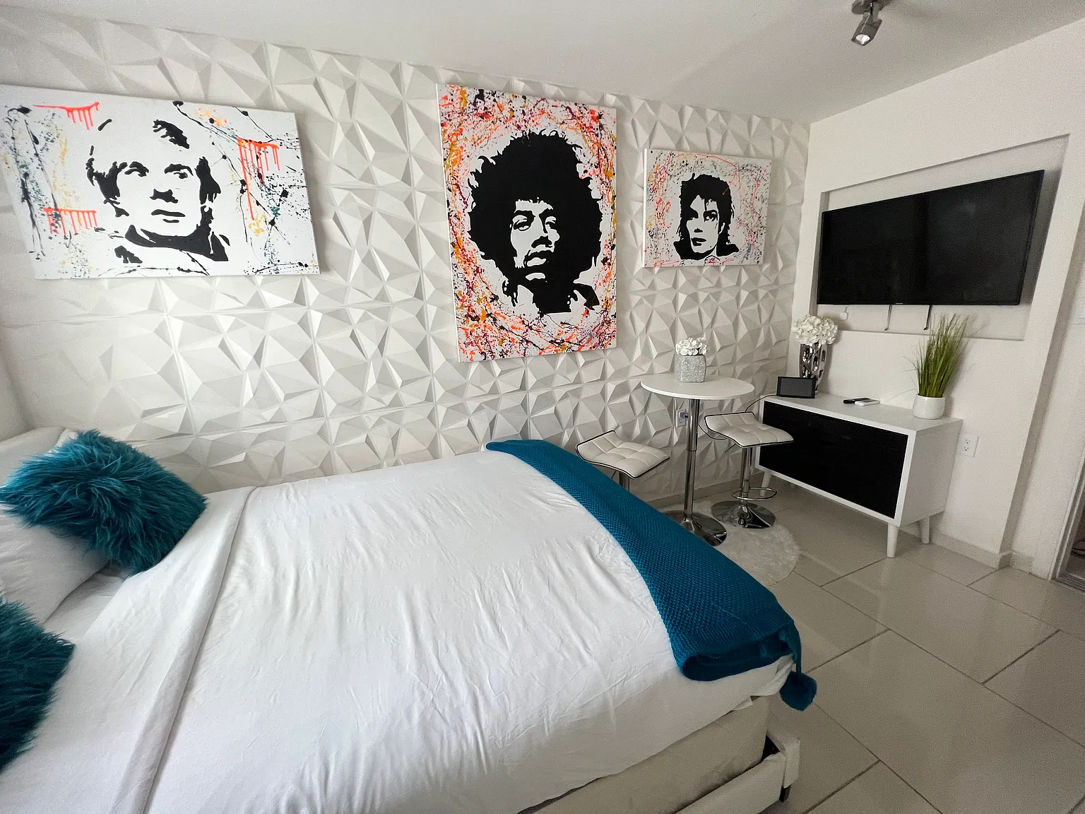 Studio, 150 sqft, $1,195 — Photo 2