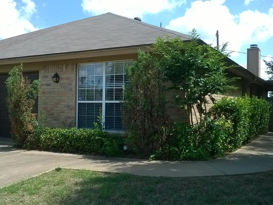 1st image of 4324 Kelly Hill Dr
