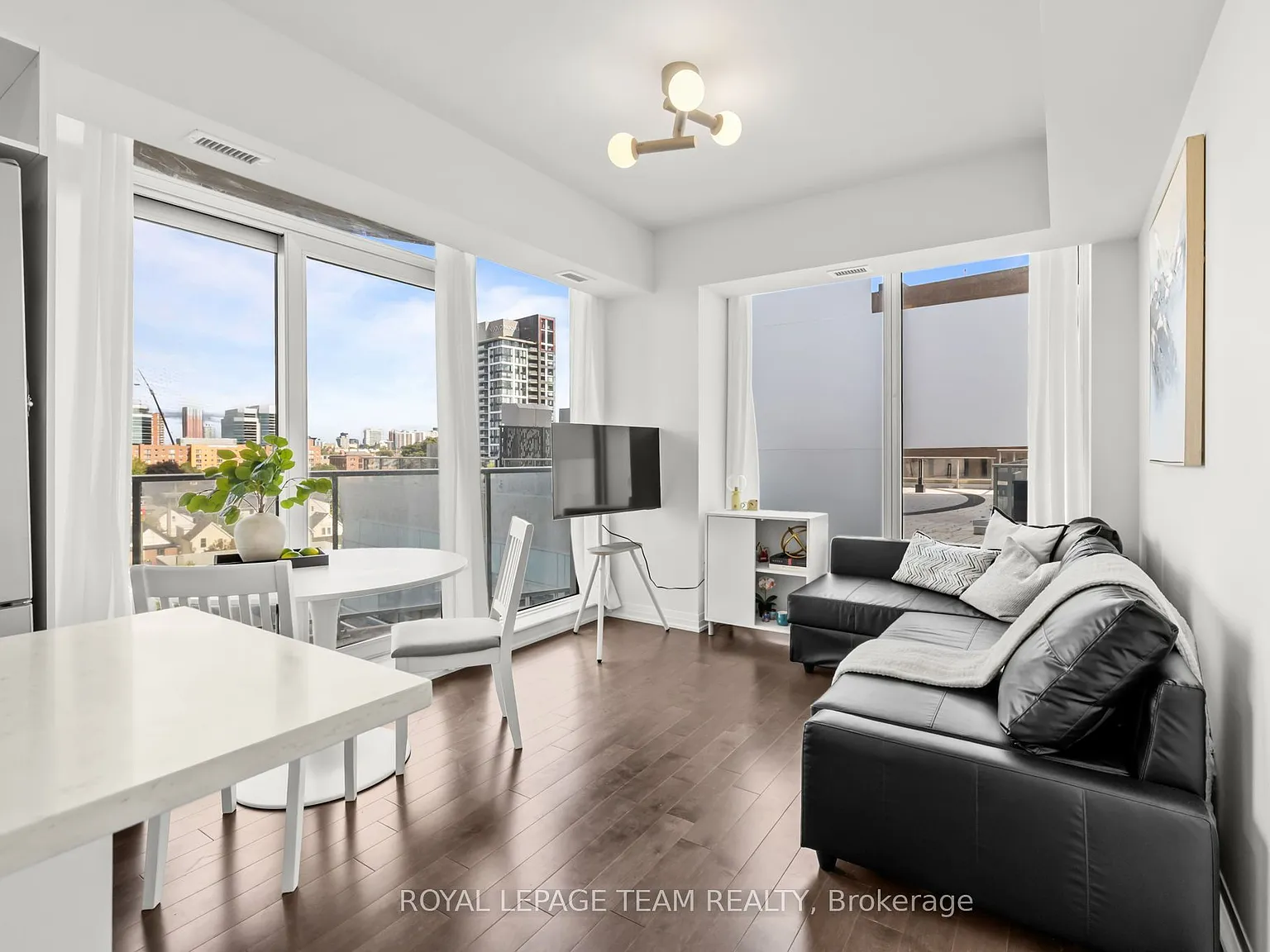 1 bed, $2,000 — Photo 4
