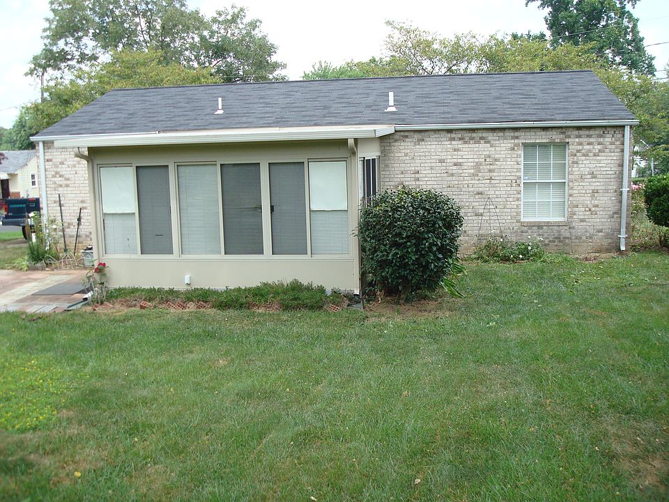 2nd image of 3304 La Dova Way