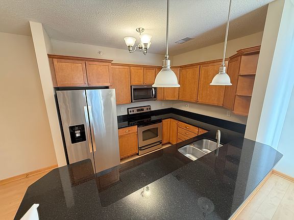 4th image of 14937 60th St N Unit 107