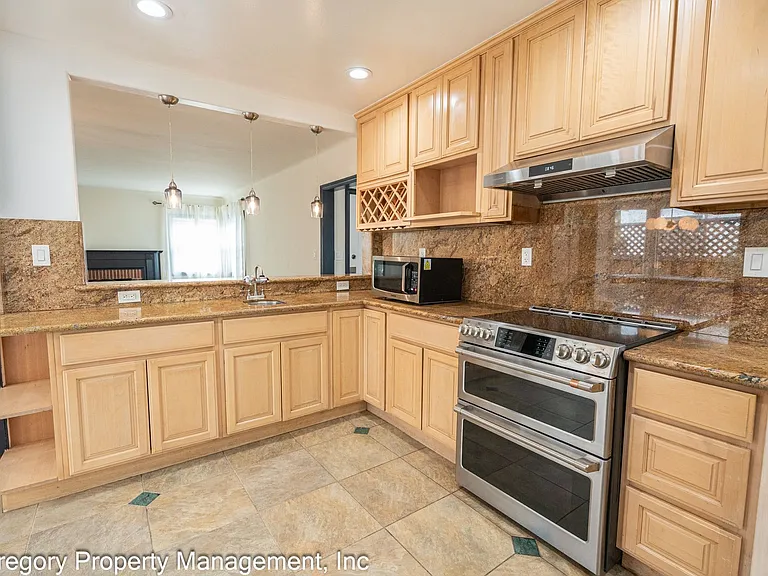 1805 Central Ave — Photo 7