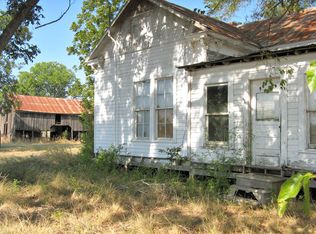 915 Stolte Rd, Marion, TX 78124