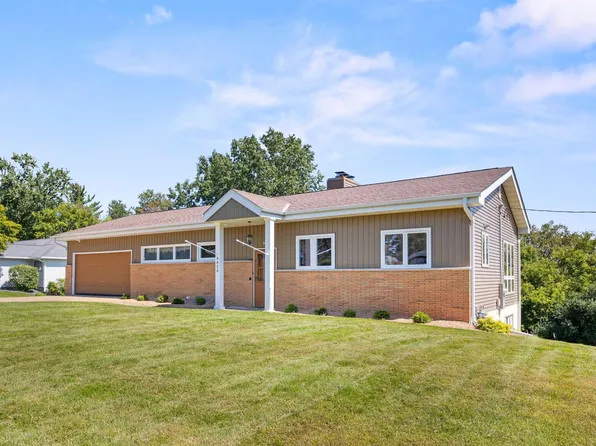 4820 Yorktown Ln N, Plymouth, MN 55442