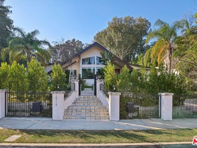 19716 Wells Dr, Woodland Hills, CA, 91364