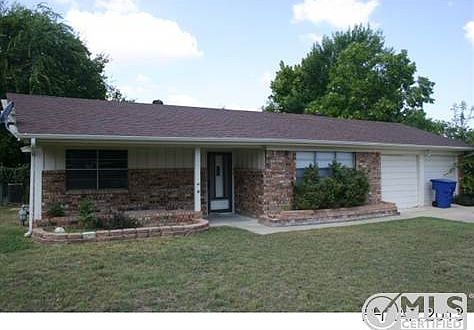 2nd image of 206 Cottonwood Dr