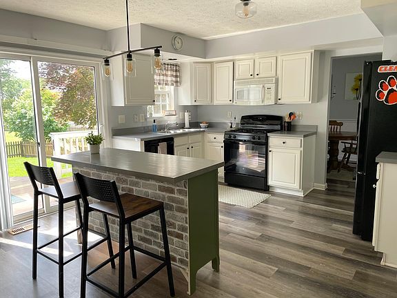 4th image of 2307 Nagle Ct