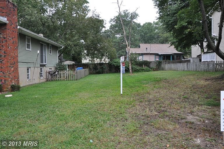 1st image of 4006 Chesapeake Dr