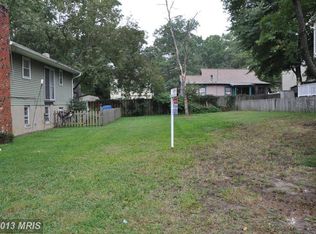 4006 Chesapeake Dr, Edgewater, MD 21037