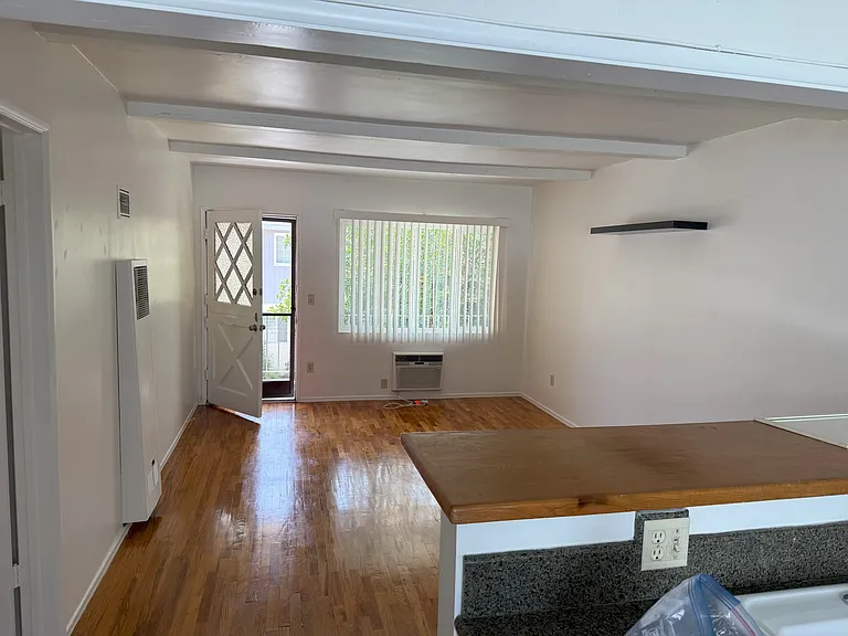 5632 Kester Ave #6 — Photo 6