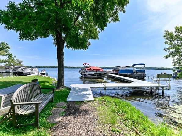 Nagawicka Lake - Delafield Real Estate - 4 Homes For Sale | Zillow