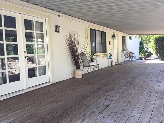 2nd image of 39600 Camino Del Vino