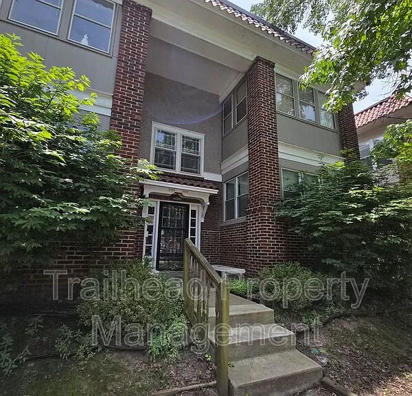 1807 W 41st St #2W — Photo 1
