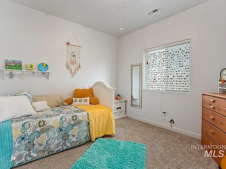 2934 W Silver Riv — Photo 24