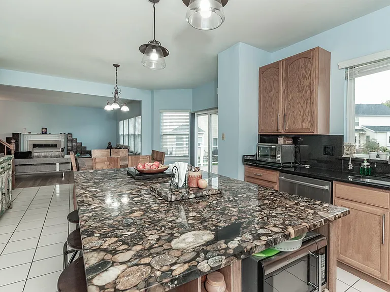 1508 Legacy Cir — Photo 14