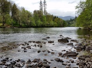 2121 Old Ferry Rd, Shady Cove, OR 97539