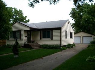 1515 N Grand Island Ave, Grand Island, NE 68803