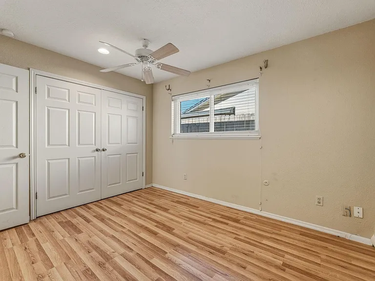 5211 Court Rd — Photo 16