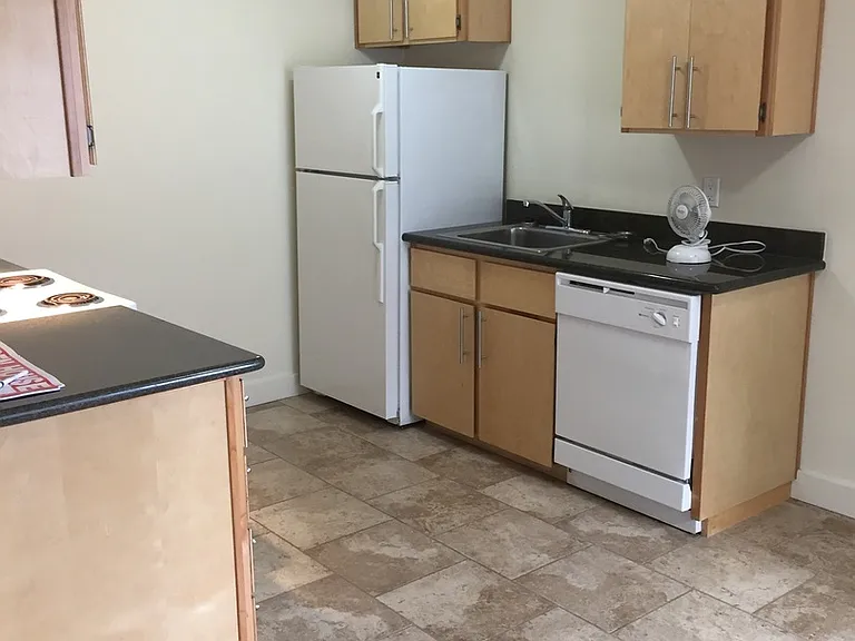 2801 N Ainsworth St #2 — Photo 10