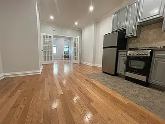 Rented by R New York