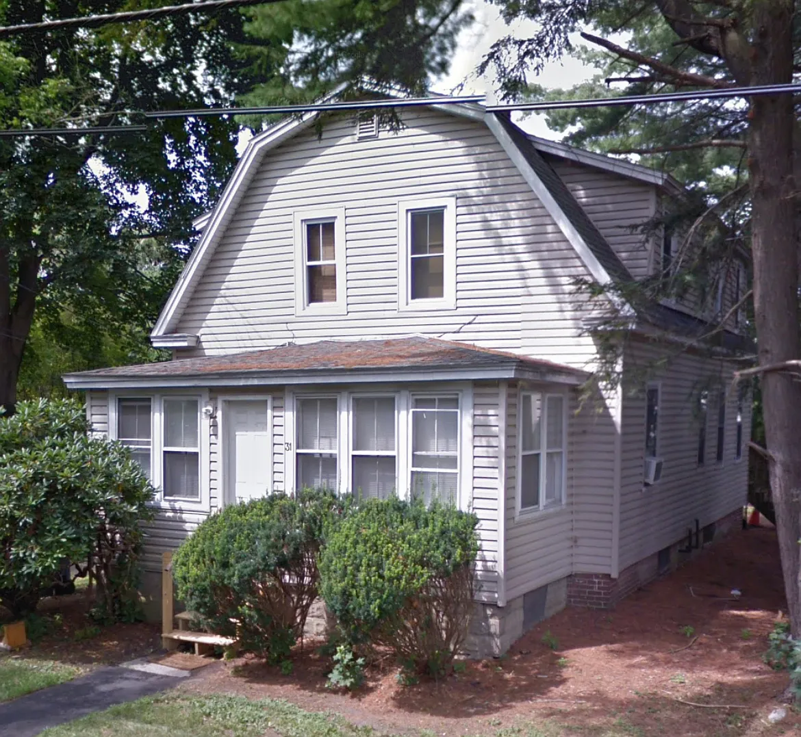 31 Shumway St — Photo 1