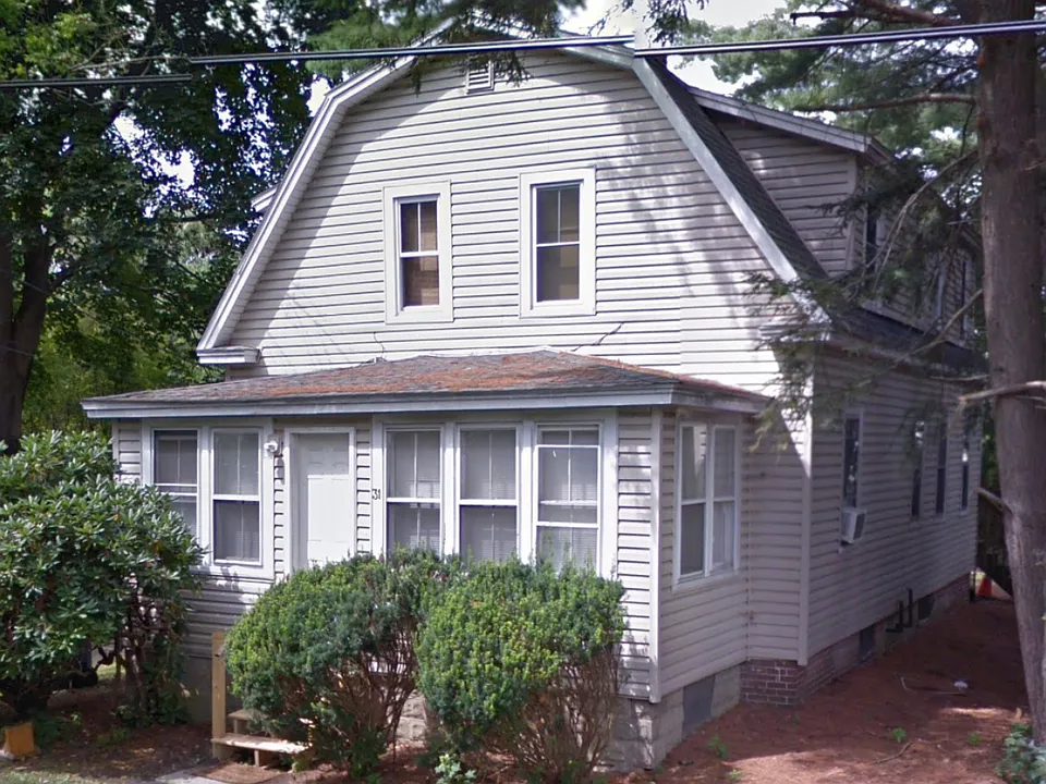 31 Shumway St #2