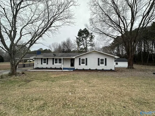 2382 Charity Ln, Hazel Green, AL 35750