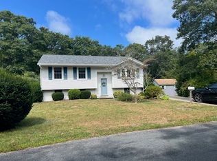 178 Walnut St, Barnstable, MA 02630