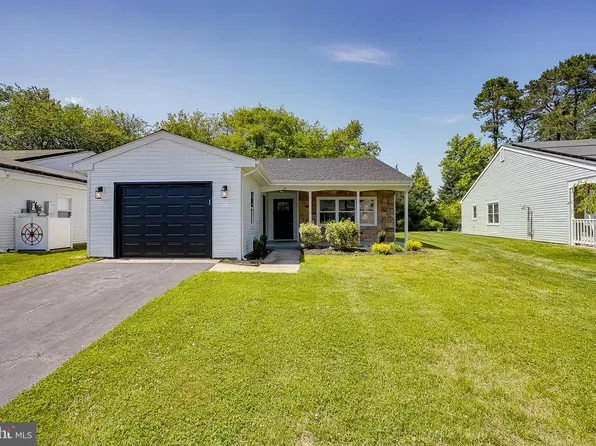39 Heather Pl, Southampton, NJ 08088