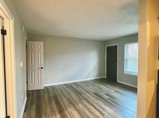 The Den Apartments, Bldg 3570, Memphis, TN 38111