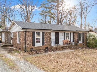2411 Seattle Dr, Greensboro, NC, 27406