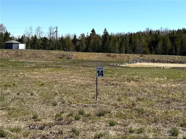 25 Hillside Ests #14, Saint George, NB E5C 3S4