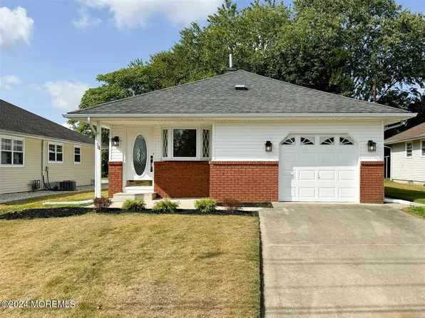 14 Mount Ararat Lane, Toms River, NJ 08753