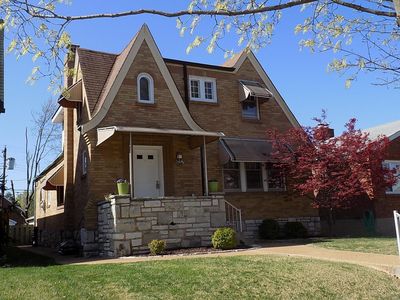 6052 Pernod Ave, Saint Louis, MO, 63139
