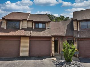 49 Menlo Pl, Rochester, NY 14620